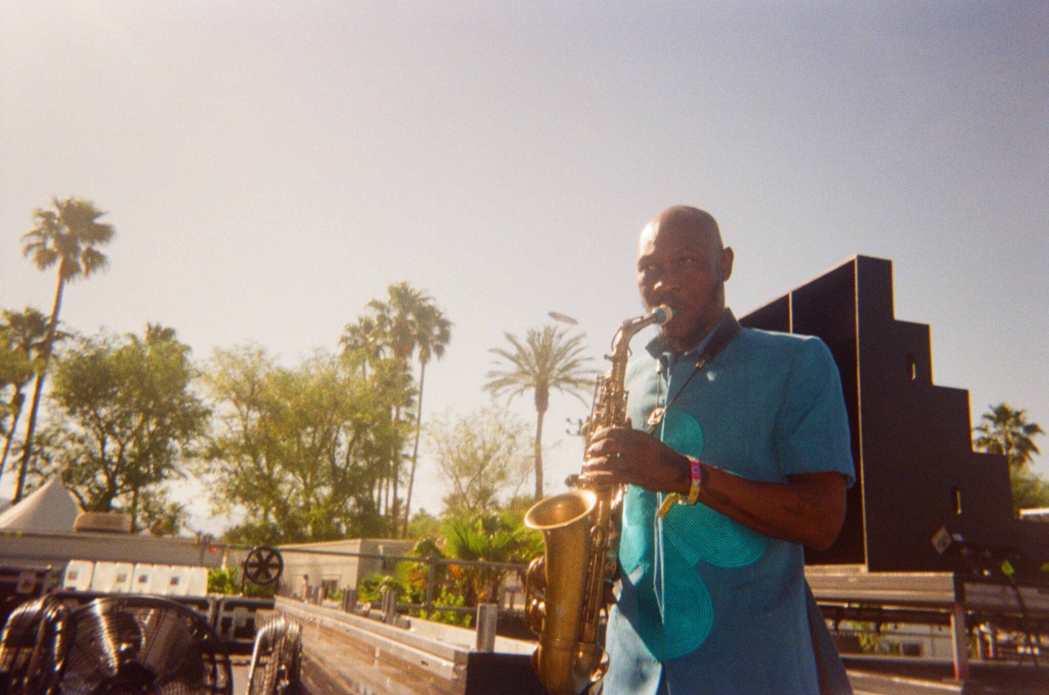 Seun Kuti with golden saxophone